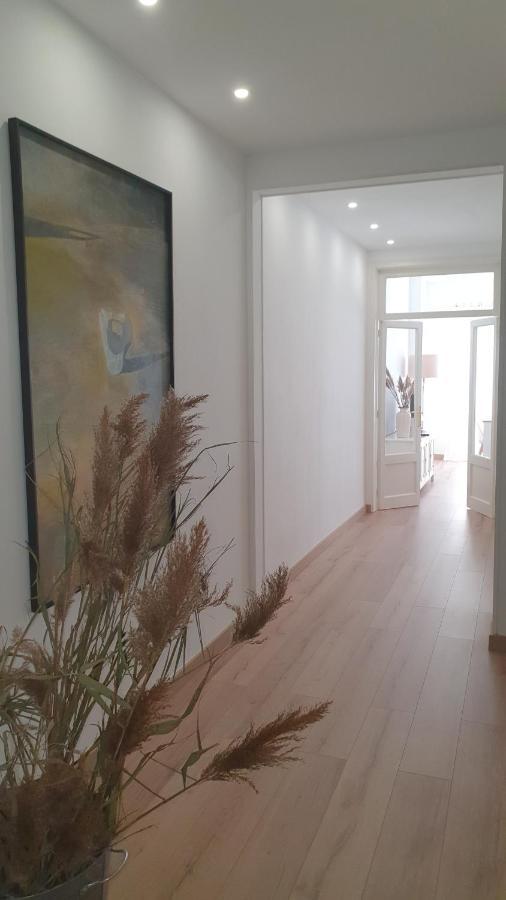 Apartamento Nuevo En Terrassa Centro Kültér fotó