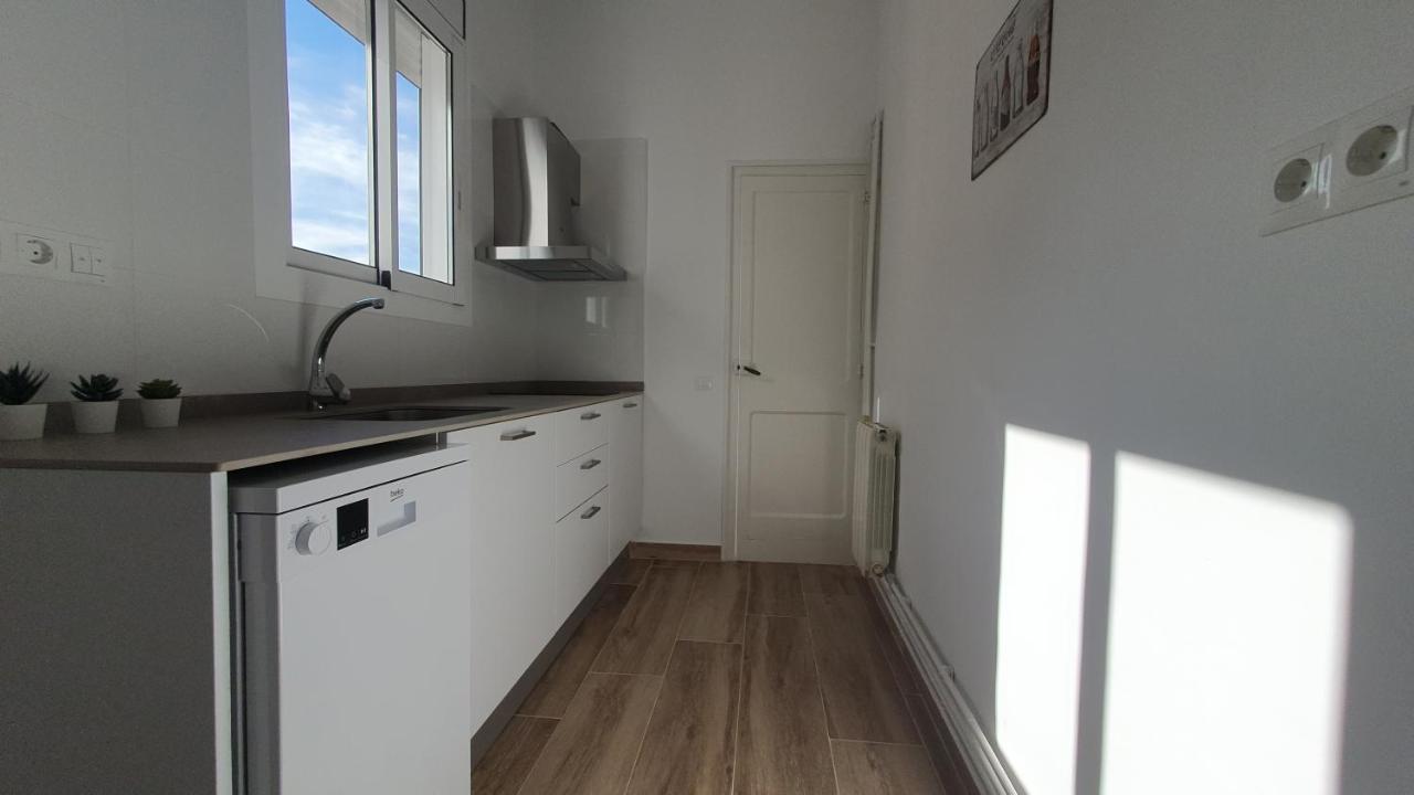 Apartamento Nuevo En Terrassa Centro Kültér fotó