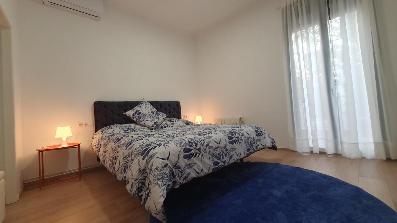 Apartamento Nuevo En Terrassa Centro Kültér fotó