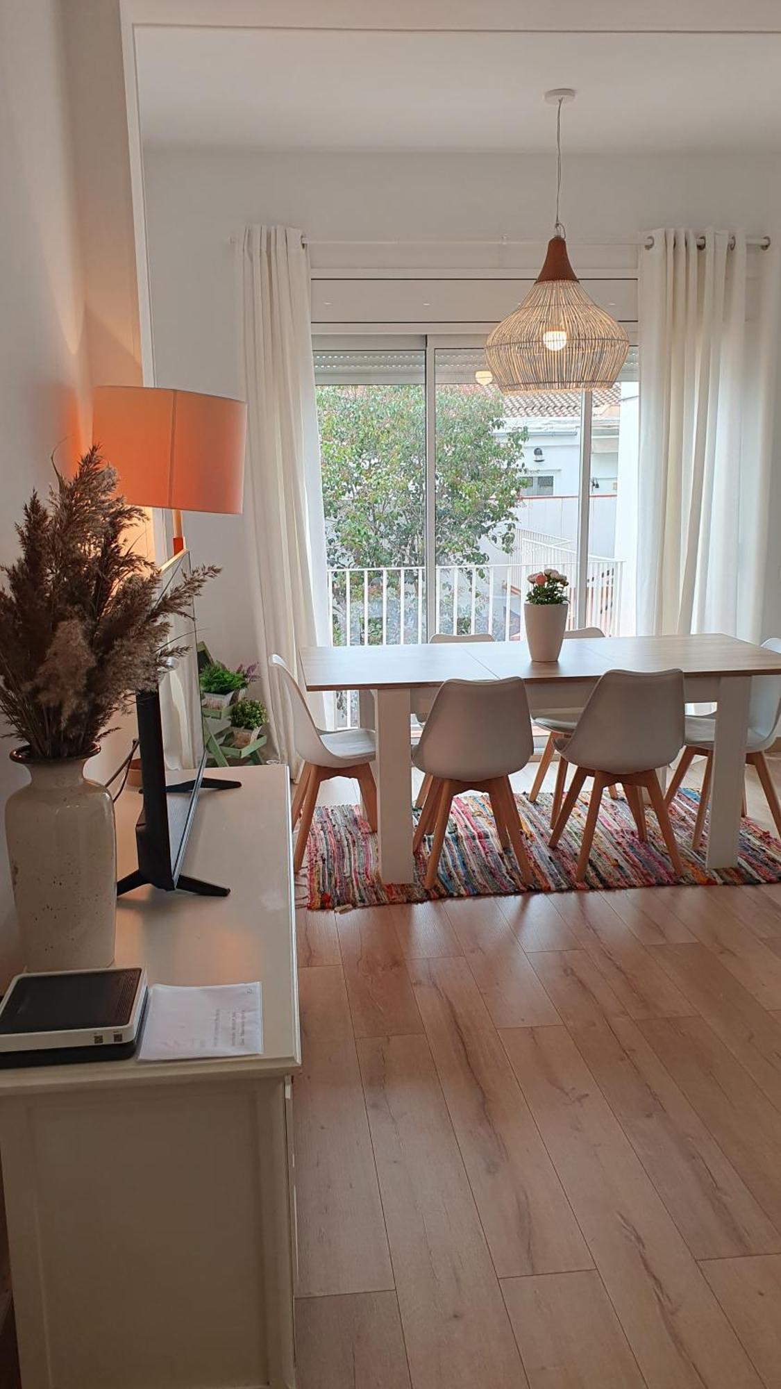 Apartamento Nuevo En Terrassa Centro Kültér fotó